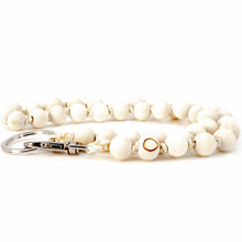 Lade das Bild in den Galerie-Viewer, The Driftwood (kurz)