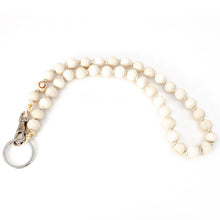 Lade das Bild in den Galerie-Viewer, The Driftwood (kurz)