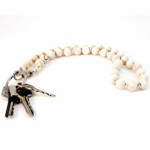 Lade das Bild in den Galerie-Viewer, The Driftwood (kurz)